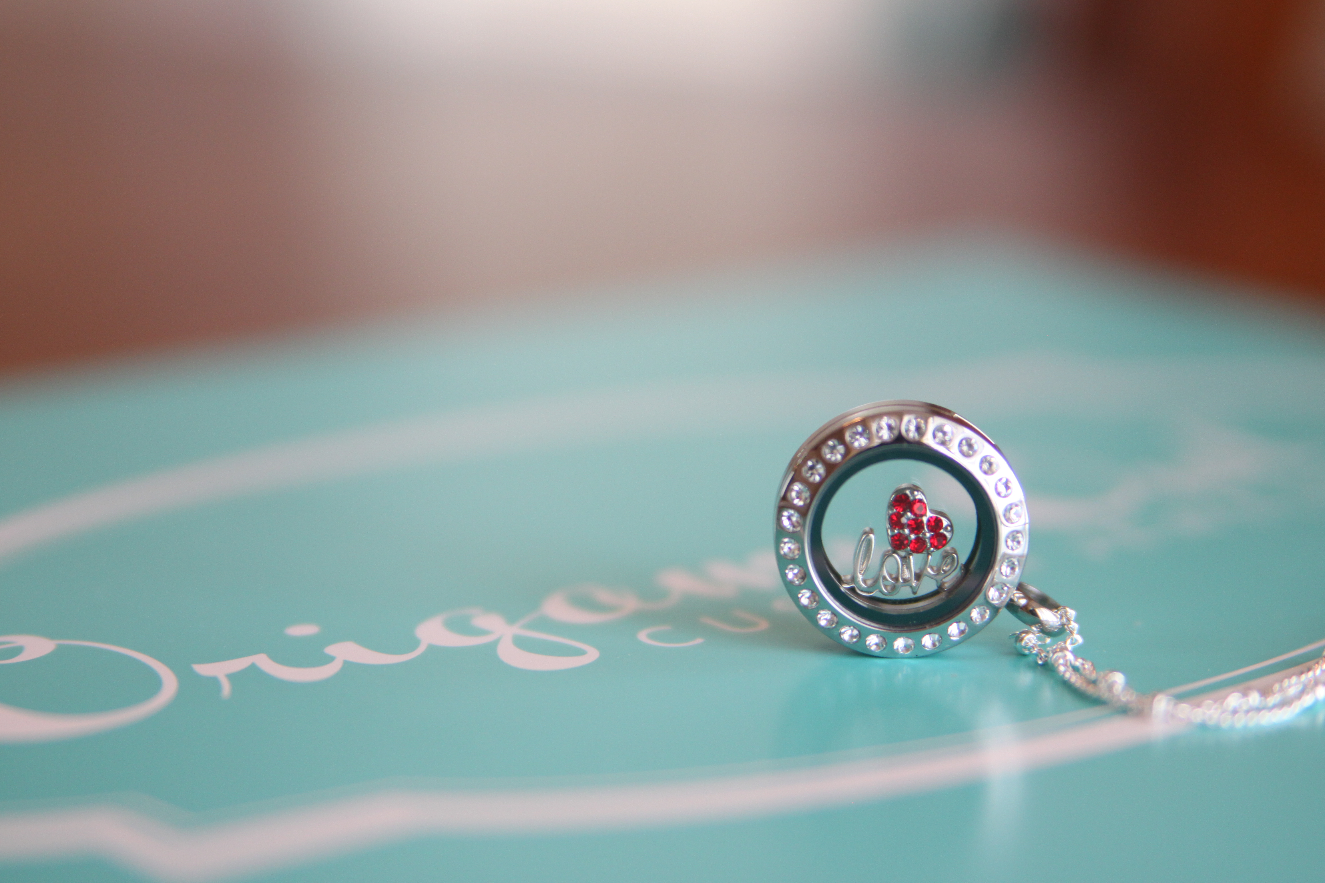 GIVEAWAY: Origami Owl